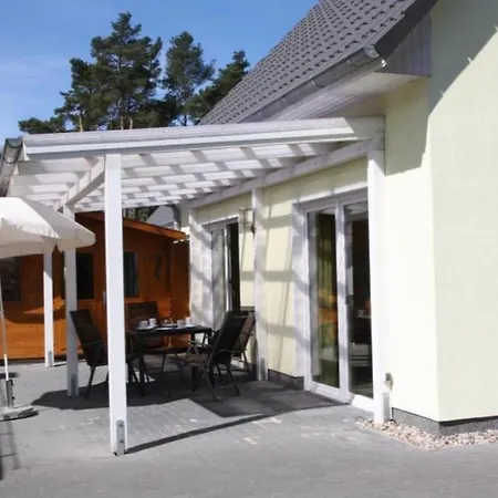 K83 - Modernes Ferienhaus Mit Aussensauna Und Sonnenterrasse Am See In *